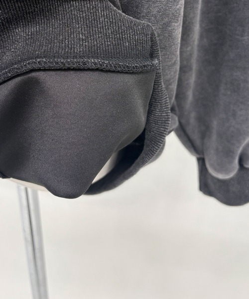 FOLLOWIN（フォロウィン）の「ユニセックスヴィンテージ加工ジップパーカー（パーカー・レディース・ブラック・FREE）」の21枚目の写真