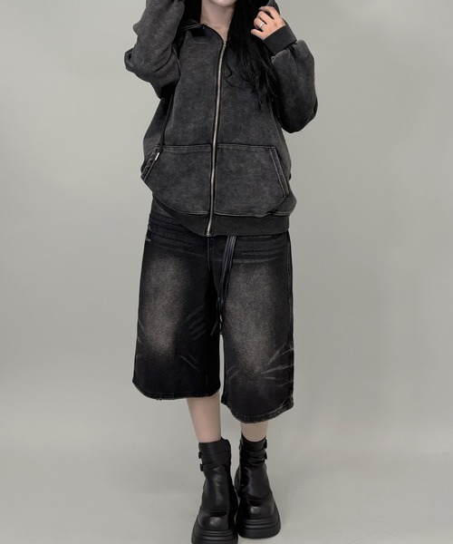 FOLLOWIN（フォロウィン）の「ユニセックスヴィンテージ加工ジップパーカー（パーカー・レディース・ブラック・FREE）」の10枚目の写真