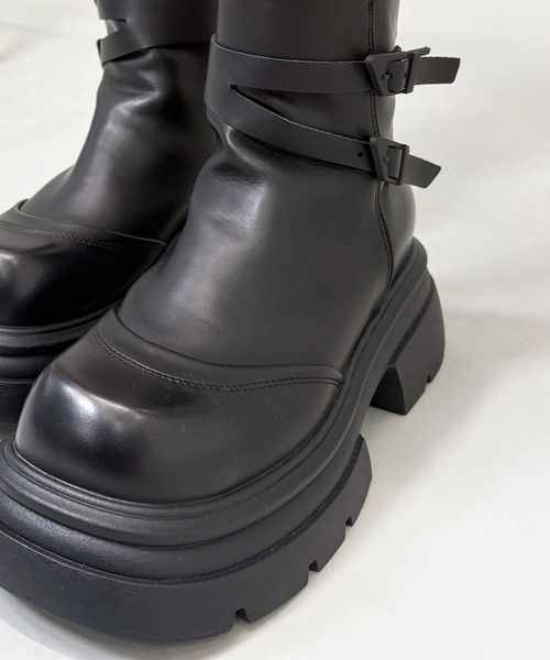 FOLLOWIN（フォロウィン）の「２color /サイドベルトヴィンテージグラデーション厚底ショートブーツ（ブーツ・レディース・ブラウン/ブラック・LARGE/MEDIUM/SMALL）」の10枚目の写真