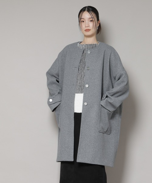 NANO universe(ナノユニバース)の「ノーカラーコクーンミドルコート(ノーカラーコート・レディース・ブラック/アイボリー/グレー・FREE)」の11枚目の写真