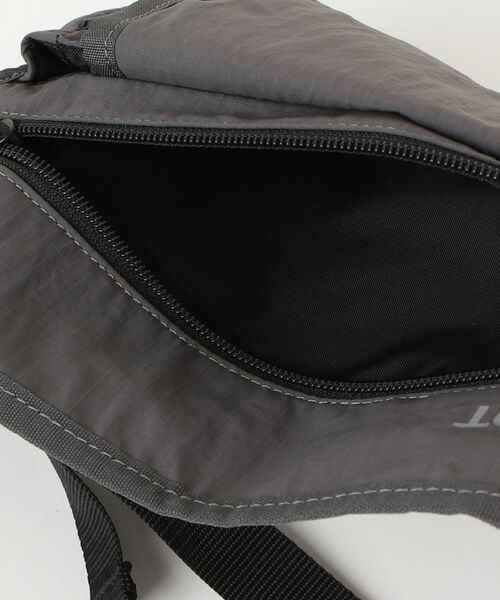 MARMOT CAPITAL（マーモットキャピタル）の「MARMOT CAPITAL / マーモットキャピタル：WAIST BAG：25SS-G-02[PIE]（ショルダーバッグ・メンズ・グレー・FREE）」の4枚目の写真