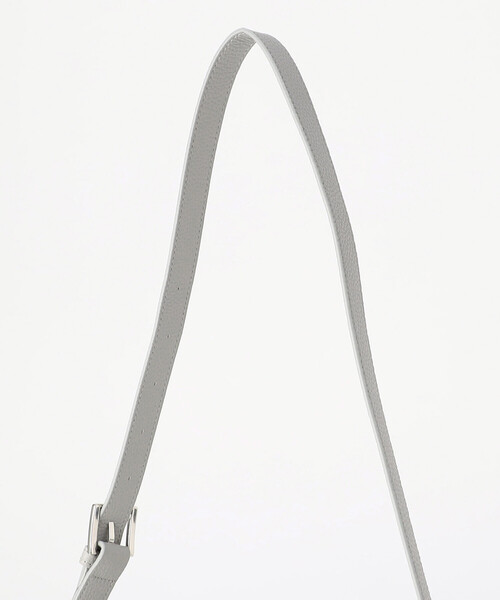 COMME CA（コムサ）の「かぶせショルダーバッグ（ショルダーバッグ・レディース・ライトグレー/ブラック・FREE）」の6枚目の写真