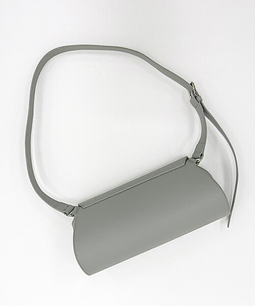 COMME CA（コムサ）の「かぶせショルダーバッグ（ショルダーバッグ・レディース・ライトグレー/ブラック・FREE）」の14枚目の写真