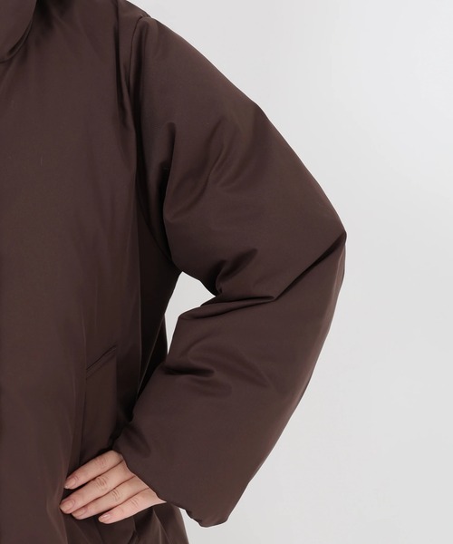 STRAWBERRY-FIELDS（ストロベリーフィールズ）の「マットツイル_2wayファーフード中綿アウター（その他アウター・レディース・オフホワイト/ブラック/ブラウン・2）」の9枚目の写真