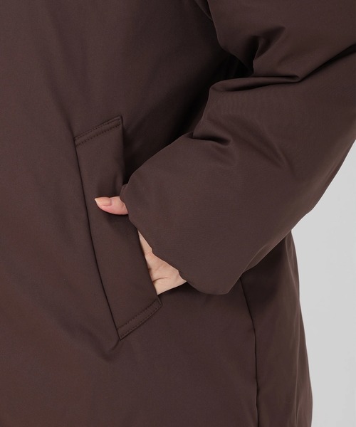 STRAWBERRY-FIELDS（ストロベリーフィールズ）の「マットツイル_2wayファーフード中綿アウター（その他アウター・レディース・オフホワイト/ブラック/ブラウン・2）」の10枚目の写真