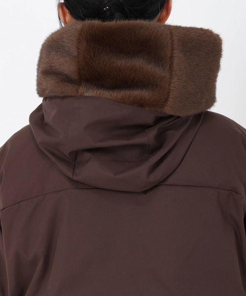 STRAWBERRY-FIELDS（ストロベリーフィールズ）の「マットツイル_2wayファーフード中綿アウター（その他アウター・レディース・オフホワイト/ブラック/ブラウン・2）」の8枚目の写真