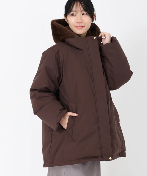 STRAWBERRY-FIELDS（ストロベリーフィールズ）の「マットツイル_2wayファーフード中綿アウター（その他アウター・レディース・オフホワイト/ブラック/ブラウン・2）」の4枚目の写真