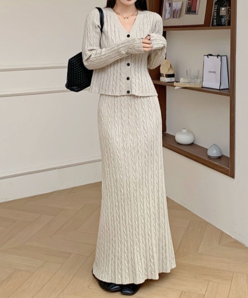 Diosfront（ディオスフロント）の「ショート丈ケーブルニットカーディガンセットアップ（セットアップ・レディース・チャコールグレー/ブラック/ベージュ/モカ/アイボリー・FREE）」の7枚目の写真