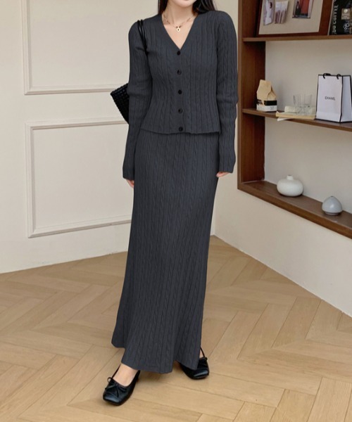 Diosfront（ディオスフロント）の「ショート丈ケーブルニットカーディガンセットアップ（セットアップ・レディース・チャコールグレー/ブラック/ベージュ/モカ/アイボリー・FREE）」の17枚目の写真