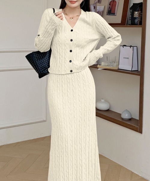 Diosfront（ディオスフロント）の「ショート丈ケーブルニットカーディガンセットアップ（セットアップ・レディース・チャコールグレー/ブラック/ベージュ/モカ/アイボリー・FREE）」の20枚目の写真