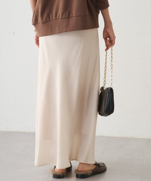 LOUNGEDRESS(ラウンジドレス)の「キュプラマーメイドスカート(スカート・レディース・ブラック/オフホワイト/ブラウン・SMALL/MEDIUM)」の18枚目の写真