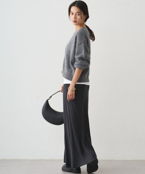 LOUNGEDRESS(ラウンジドレス)の「キュプラマーメイドスカート(スカート・レディース・ブラック/オフホワイト/ブラウン・SMALL/MEDIUM)」の22枚目の写真