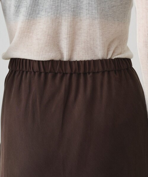 LOUNGEDRESS(ラウンジドレス)の「キュプラマーメイドスカート(スカート・レディース・ブラック/オフホワイト/ブラウン・SMALL/MEDIUM)」の9枚目の写真