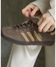 IENA | adidas originals/アディダス オリジナルス GAZELLE INDOOR スニーカー(スニーカー)