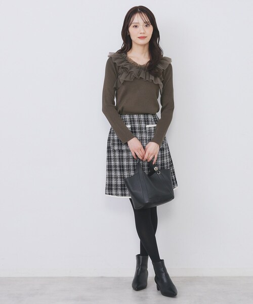 index（インデックス）の「クロスチュールフリルリブニット【洗濯機OK/抗ピル】（ニット/セーター・レディース・チャコールグレー/ナチュラル/ベビーピンク/ブラック系7・36/38/40）」の16枚目の写真