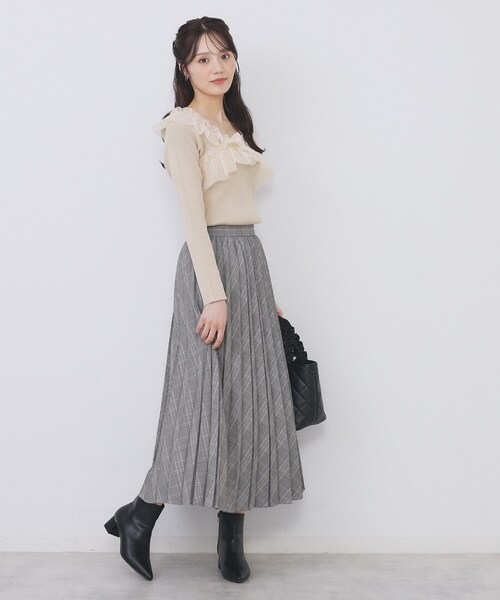 index（インデックス）の「クロスチュールフリルリブニット【洗濯機OK/抗ピル】（ニット/セーター・レディース・チャコールグレー/ナチュラル/ベビーピンク/ブラック系7・36/38/40）」の20枚目の写真