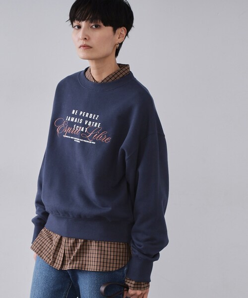 OPAQUE.CLIP（オペークドットクリップ）の「裏毛プリント刺繍ロゴ【洗濯機OK】（スウェット・レディース・グレー/ネイビー・38/40）」の3枚目の写真