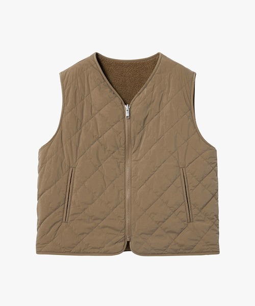 AIGLE(エーグル)の「Repreve中綿インサレーション リバーシブルキルティングボアベスト(ダウンベスト・レディース・ベージュ/ホワイト/ダークネイビー・38/36/40)」の9枚目の写真