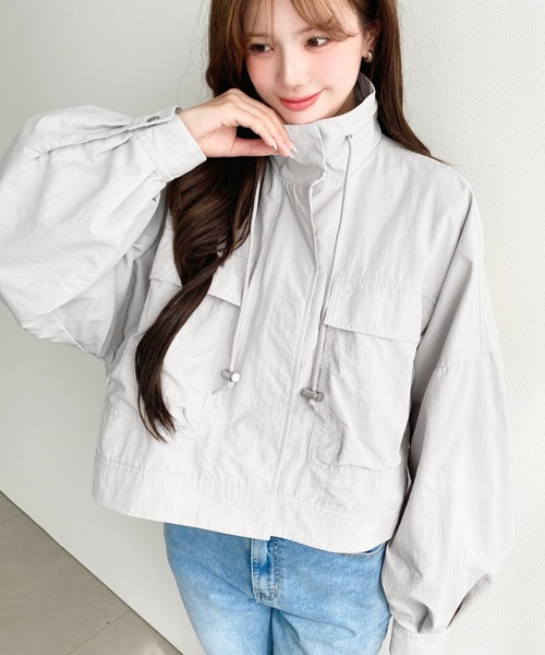 moment+（モーメントプラス）の「ナイロンワッシャースタンドショートジャケット（ミリタリージャケット・レディース・ブラック/アイボリー/グレー・M）」の3枚目の写真