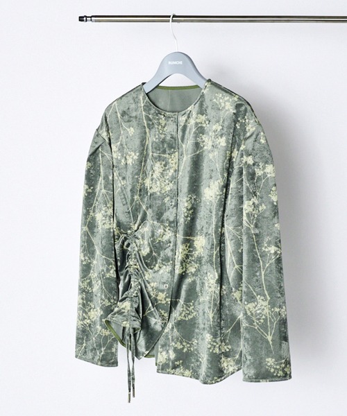 RUMCHE(ラムシェ)の「Tree Shade Velour Blouse / ツリーシェイドベロアブラウス(シャツ/ブラウス・レディース・ブラック/カーキ/サックスブルー・FREE)」の4枚目の写真