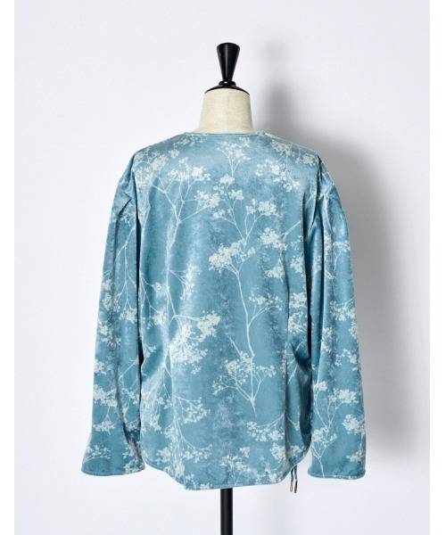 RUMCHE(ラムシェ)の「Tree Shade Velour Blouse / ツリーシェイドベロアブラウス(シャツ/ブラウス・レディース・ブラック/カーキ/サックスブルー・FREE)」の21枚目の写真