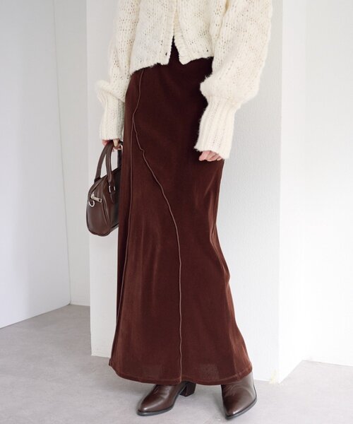 Kastane(カスタネ)の「【2サイズ展開/低身長サイズ】ベロアメロウスカート(スカート・レディース・ブラック/ブラウン・0/1)」の2枚目の写真
