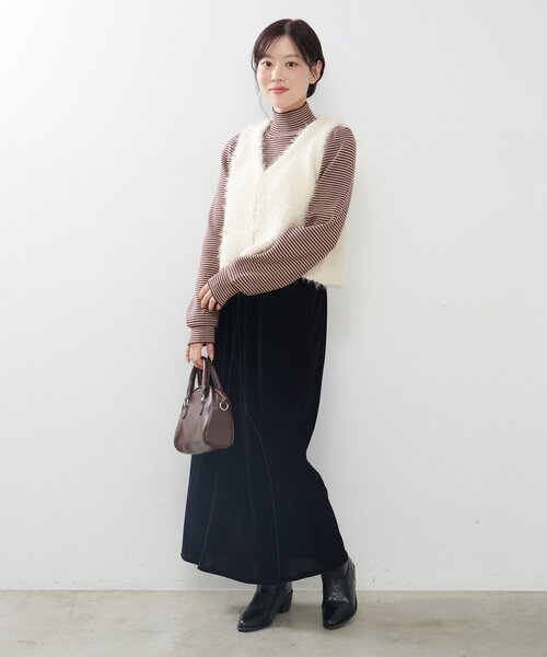 Kastane(カスタネ)の「【2サイズ展開/低身長サイズ】ベロアメロウスカート(スカート・レディース・ブラック/ブラウン・0/1)」の5枚目の写真