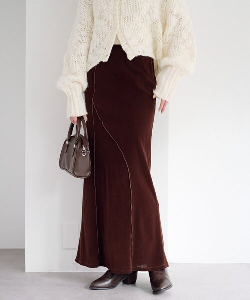 Kastane(カスタネ)の「【2サイズ展開/低身長サイズ】ベロアメロウスカート(スカート・レディース・ブラック/ブラウン・0/1)」の7枚目の写真