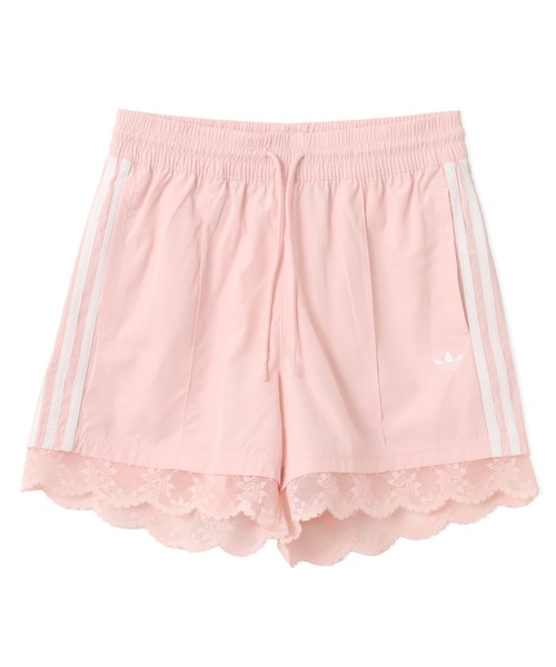 adidas（アディダス）の「adidas LACE TRIM 3 STRIPE SHORT / アディダス レーストリム 3 ストライプ ショーツ（その他パンツ・レディース・ピンク・S/L/M）」の4枚目の写真