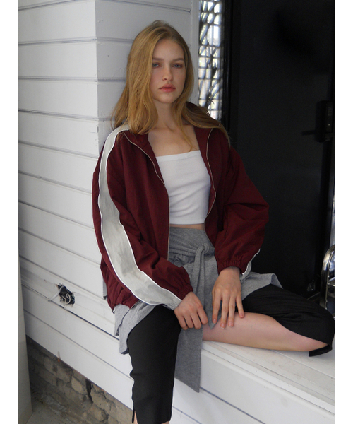 ETMON（エトモン）の「Color Block Wind Jumper, Wine（ナイロンジャケット・レディース・その他・F）」の4枚目の写真