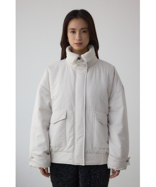 AZUL by moussy(アズールバイマウジー)の「襟リブ中綿ポケットブルゾン(ブルゾン・レディース・アイボリー/ブラック/カーキ・FREE)」の8枚目の写真