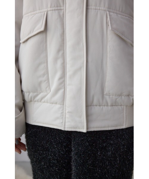 AZUL by moussy(アズールバイマウジー)の「襟リブ中綿ポケットブルゾン(ブルゾン・レディース・アイボリー/ブラック/カーキ・FREE)」の14枚目の写真