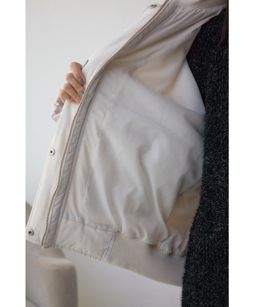 AZUL by moussy(アズールバイマウジー)の「襟リブ中綿ポケットブルゾン(ブルゾン・レディース・アイボリー/ブラック/カーキ・FREE)」の17枚目の写真