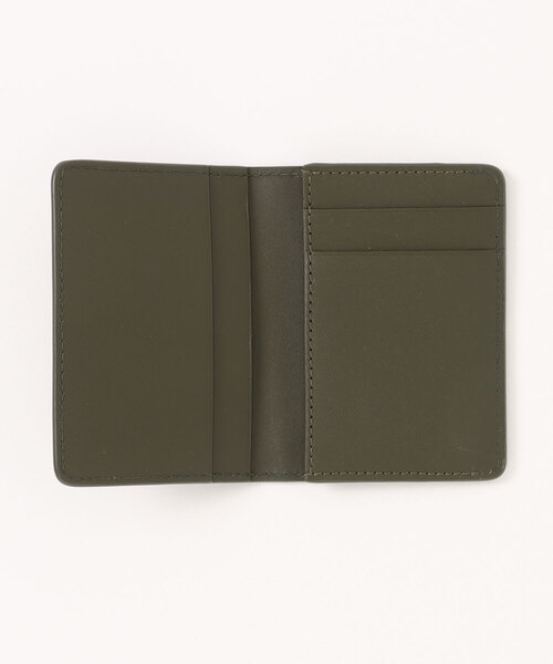 A.P.C.（アーペーセー）の「PORTE-CARTE STEFAN（財布・メンズ・カーキ・ONESIZE）」の3枚目の写真