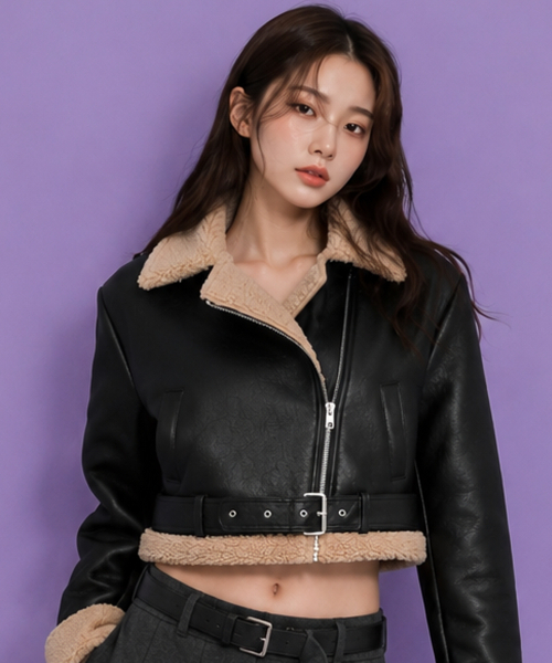 KOLEAT（コレット）の「[ベルト脱着] WOMENクロップオーバーフィット マスタングフリースジャケット Black_Beige [ライダーver.]（ムートンコート・レディース・ブラック×ベージュ・FREE）」の13枚目の写真