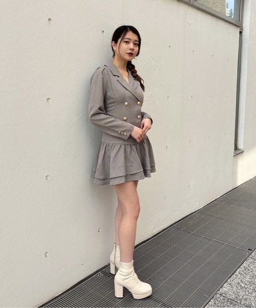one way(ワンウェイ)の「ロー切り替えテーラーワンピース(ワンピース・レディース・グレー/ホワイト系その他/ブラウン系その他・FREE)」の19枚目の写真