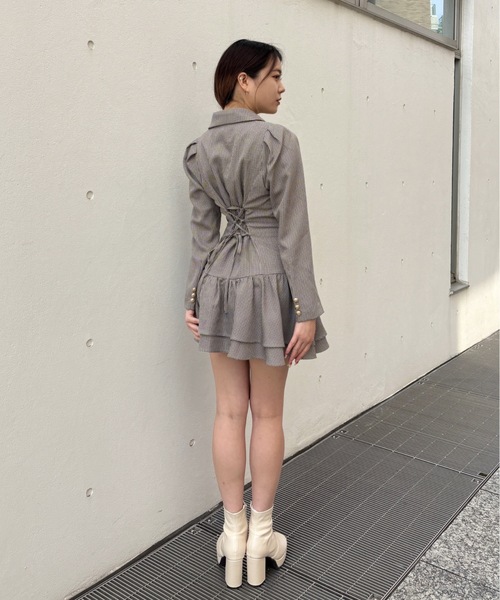one way(ワンウェイ)の「ロー切り替えテーラーワンピース(ワンピース・レディース・グレー/ホワイト系その他/ブラウン系その他・FREE)」の21枚目の写真