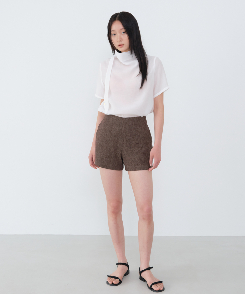 AARAN(アラン)の「リネンショートパンツ_ブラウン(その他パンツ・レディース・その他・SMALL/MEDIUM)」の4枚目の写真