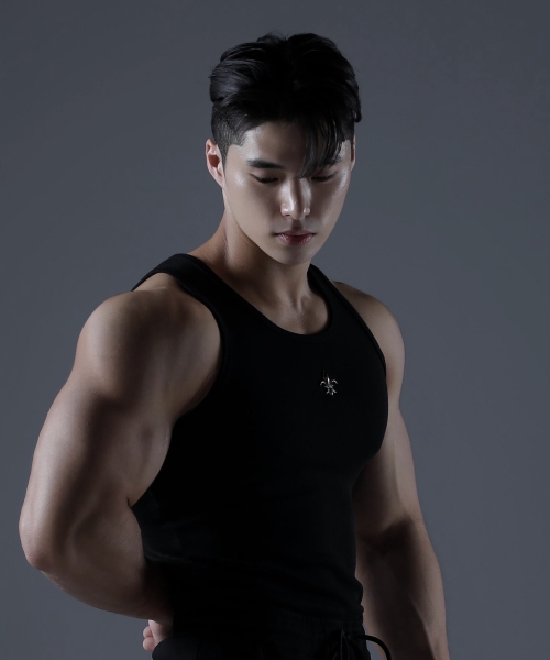 CARMID（カミド）の「マッスルフィットグローリースリーブレス[ブラック]（Tシャツ/カットソー・メンズ・その他・MEDIUM/LARGE/X-LARGE/XX-LARGE）」の4枚目の写真