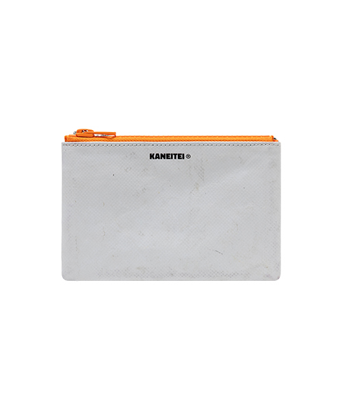 KANEITEI(カネイテイ)の「TIGER FLAT POUCH ORANGE ZIP S (GRAY) / UPCYCLED(クラッチバッグ・メンズ・その他・SMALL)」の1枚目の写真