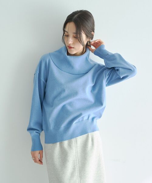 YECCA VECCA（イェッカヴェッカ）の「オフタートルネックニット（ニット/セーター・レディース・アイボリー/ブラック/レッド/ベージュ/ブルー・FREE）」の4枚目の写真