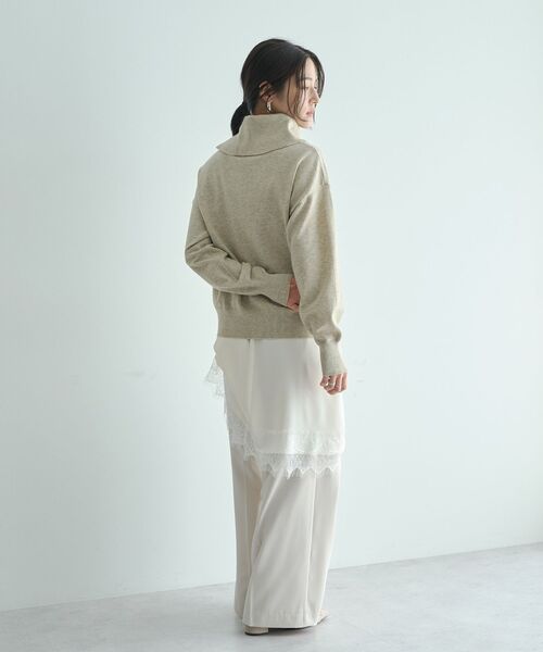 YECCA VECCA（イェッカヴェッカ）の「オフタートルネックニット（ニット/セーター・レディース・アイボリー/ブラック/レッド/ベージュ/ブルー・FREE）」の8枚目の写真