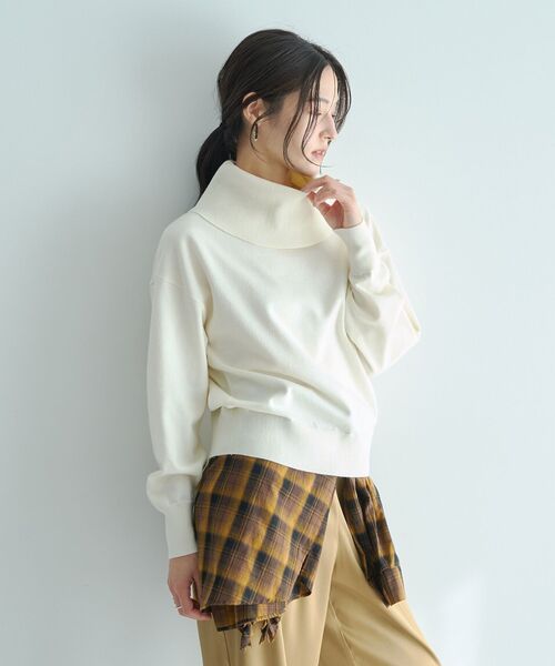 YECCA VECCA（イェッカヴェッカ）の「オフタートルネックニット（ニット/セーター・レディース・アイボリー/ブラック/レッド/ベージュ/ブルー・FREE）」の20枚目の写真