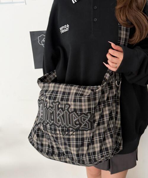 Dickies（ディッキーズ）の「∴WEGO/別注DickiesワッペンロゴBIGショルダー（ショルダーバッグ・レディース・その他1/ブラウン/スミクロ・FREE）」の22枚目の写真