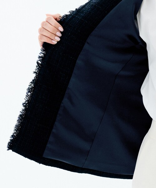 UNTITLED（アンタイトル）の「【セレモニー/華やか】ファンシーツイード ジャケット（ノーカラージャケット・レディース・ベージュ系その他7/ネイビー系3/ブルー系8・50/44/46/48/01/02/03/04/42/00）」の22枚目の写真