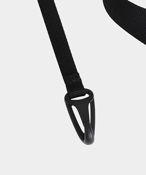 BAICYCLON by Bagjack（バイシクロン バイ バグジャック）の「BAICYCLON by bagjack / バイシクロンバイバッグジャック：【別注】 Mini Helmet Bag DX：ONLYARK-9-2514[AST]（ショルダーバッグ・メンズ・ブラック・FREE）」の5枚目の写真
