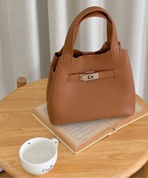 ミニポーチ付きバックル2WAYショルダーバッグ