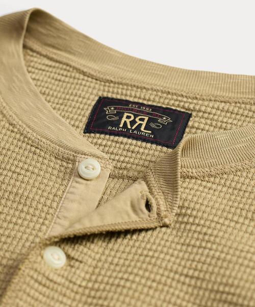 RRL(ダブル アール エル)の「ガーメントダイド ワッフルニット ヘンリーネック シャツ(Tシャツ/カットソー・メンズ・ブラウン・XXL/XS/XL/S/M/L)」の6枚目の写真