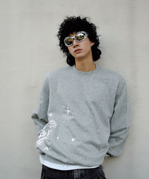FDR(エフディーアール)の「Twinkle Bloom floopy Crewneck Black(スウェット・メンズ・その他・MEDIUM/LARGE/SMALL)」の3枚目の写真