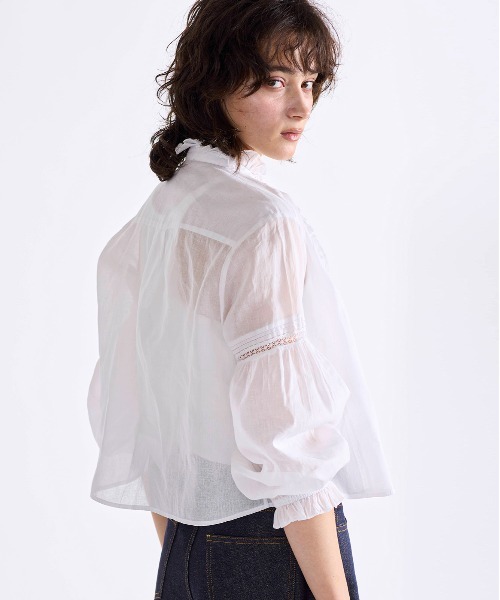 Marilyn Moon(マリリンムーン)の「sheer starched cotton lace frilled blouse(シャツ/ブラウス・レディース・ホワイト/ベージュ/ネイビー・FREE)」の5枚目の写真